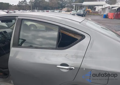 2013 Nissan Versa 1.6 Sv from USA, damaged, VIN 3N1CN7AP1DL860438